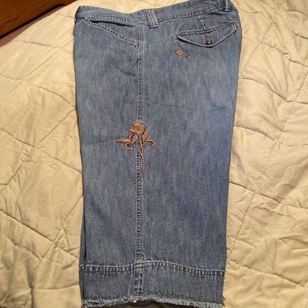 VF JEANSWEAR CAPRIS